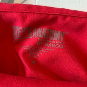 Grey’s Anatomy scrub set—coral in color